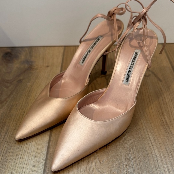 Manolo Blahnik Shoes - VINTAGE Manolo Blahnik Blush Pink Heels